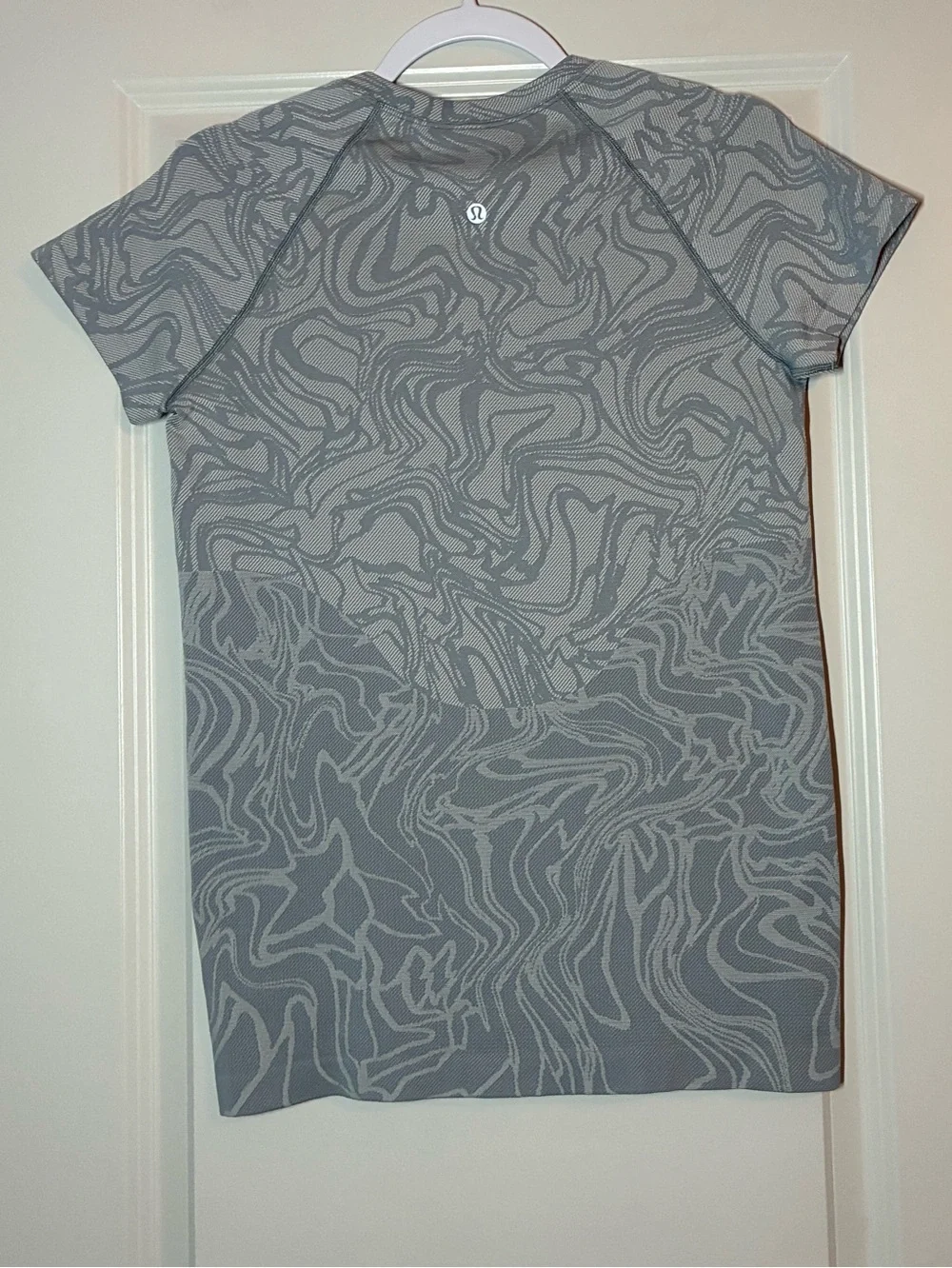 Lululemon Swiftly Tech Short-Sleeve Shirt 2.0 in Marble Mix Rhino Grey / White 8